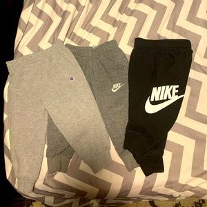 Toddler boys joggers 2T GUC